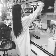 Offro lezioni private di farmacologia per studenti universitari. Sono una ricercatrice con esperienza nel campo farmacologico e posso condividere conoscenze teoriche approfondite oltre a una prospettiva pratica basata sulla mia attività di ricerca. Se des